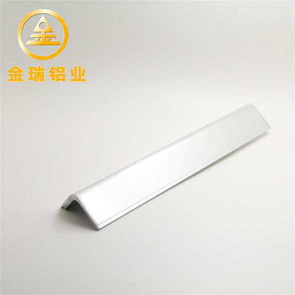 深圳封边铝型材